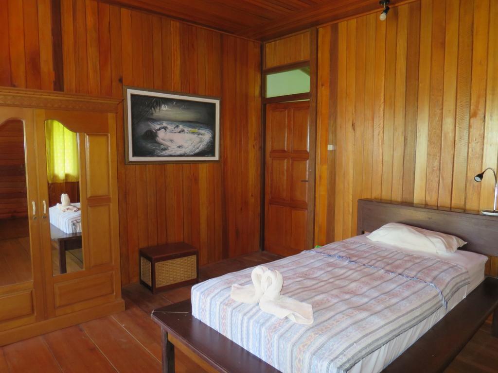 Mapia Resort Manado Room photo