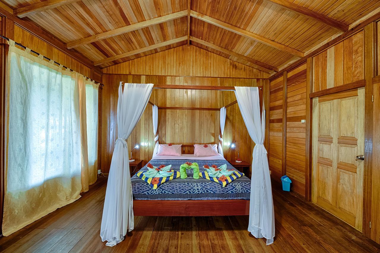 Mapia Resort Manado Exterior photo