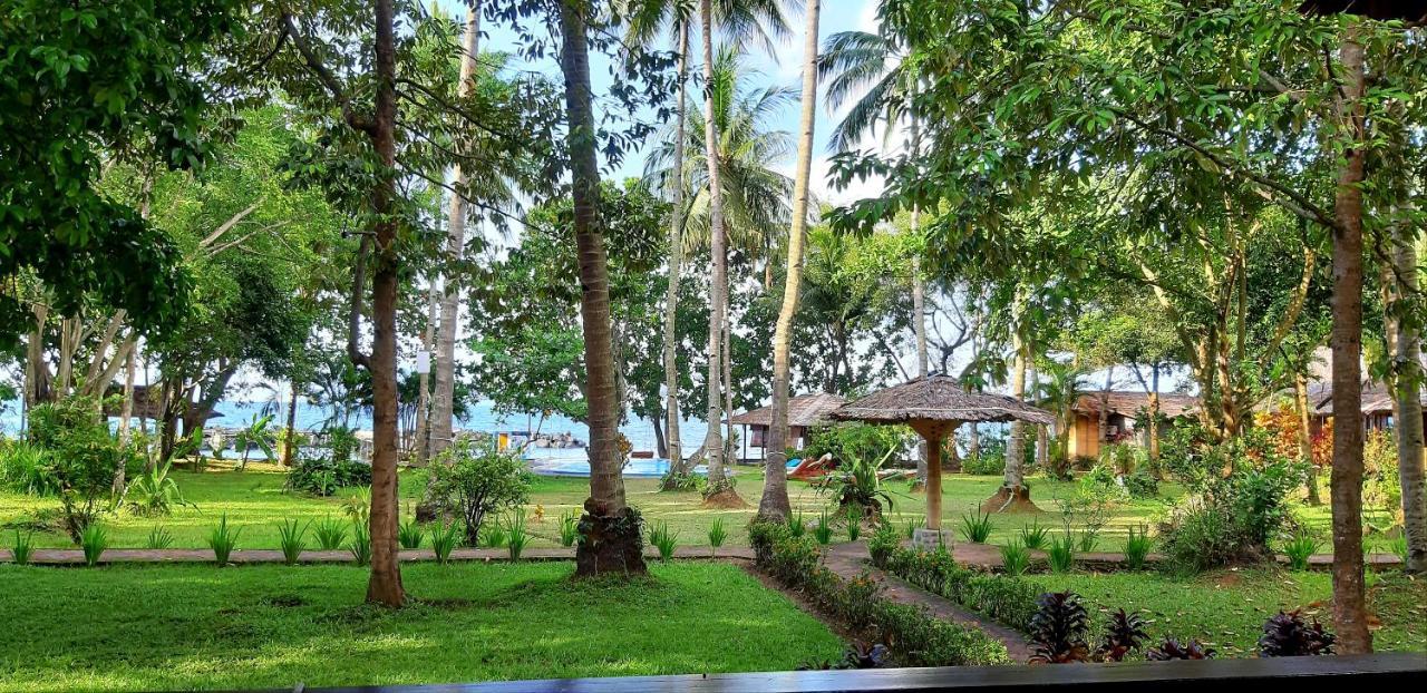 Mapia Resort Manado Exterior photo