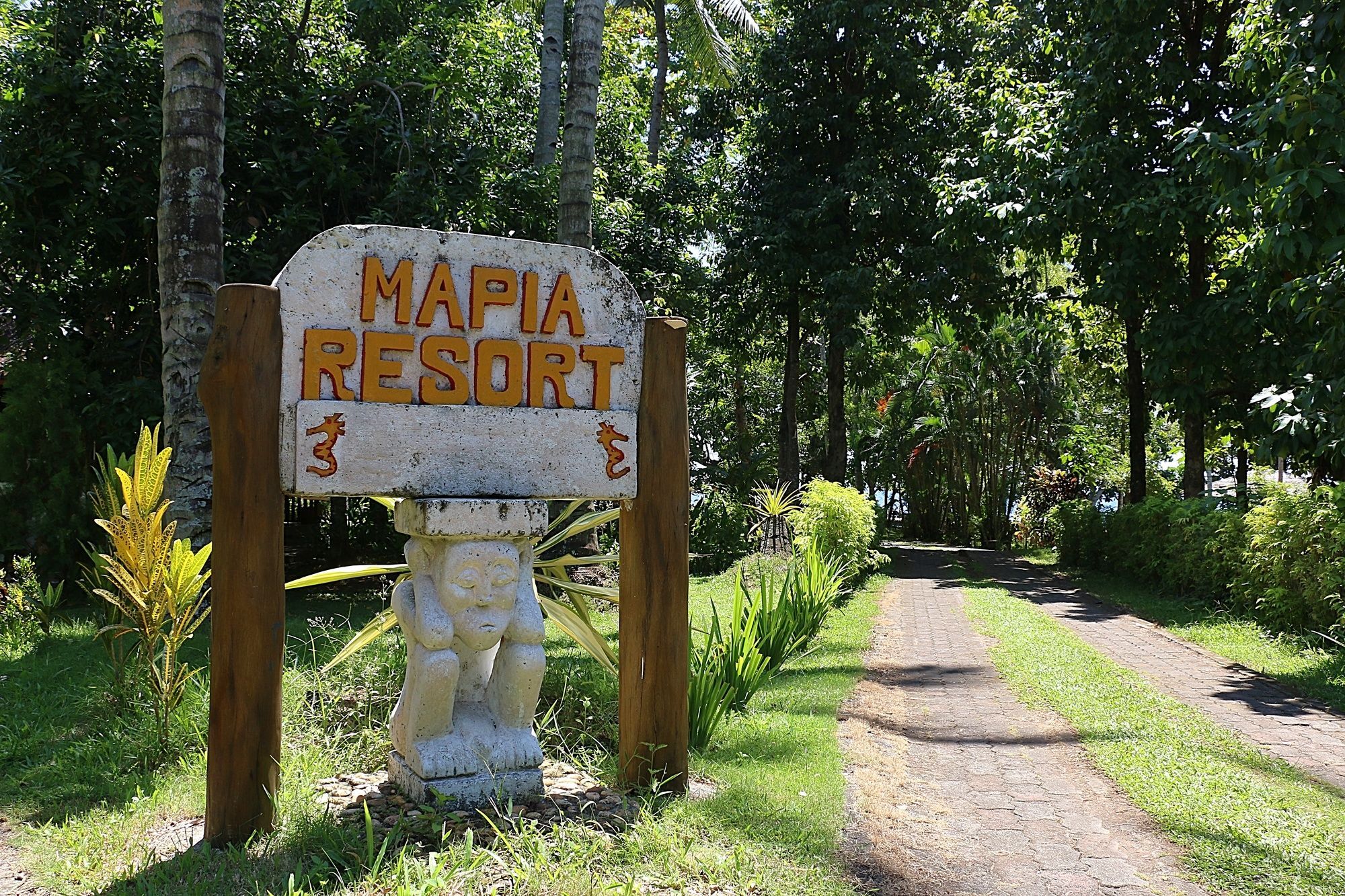 Mapia Resort Manado Exterior photo
