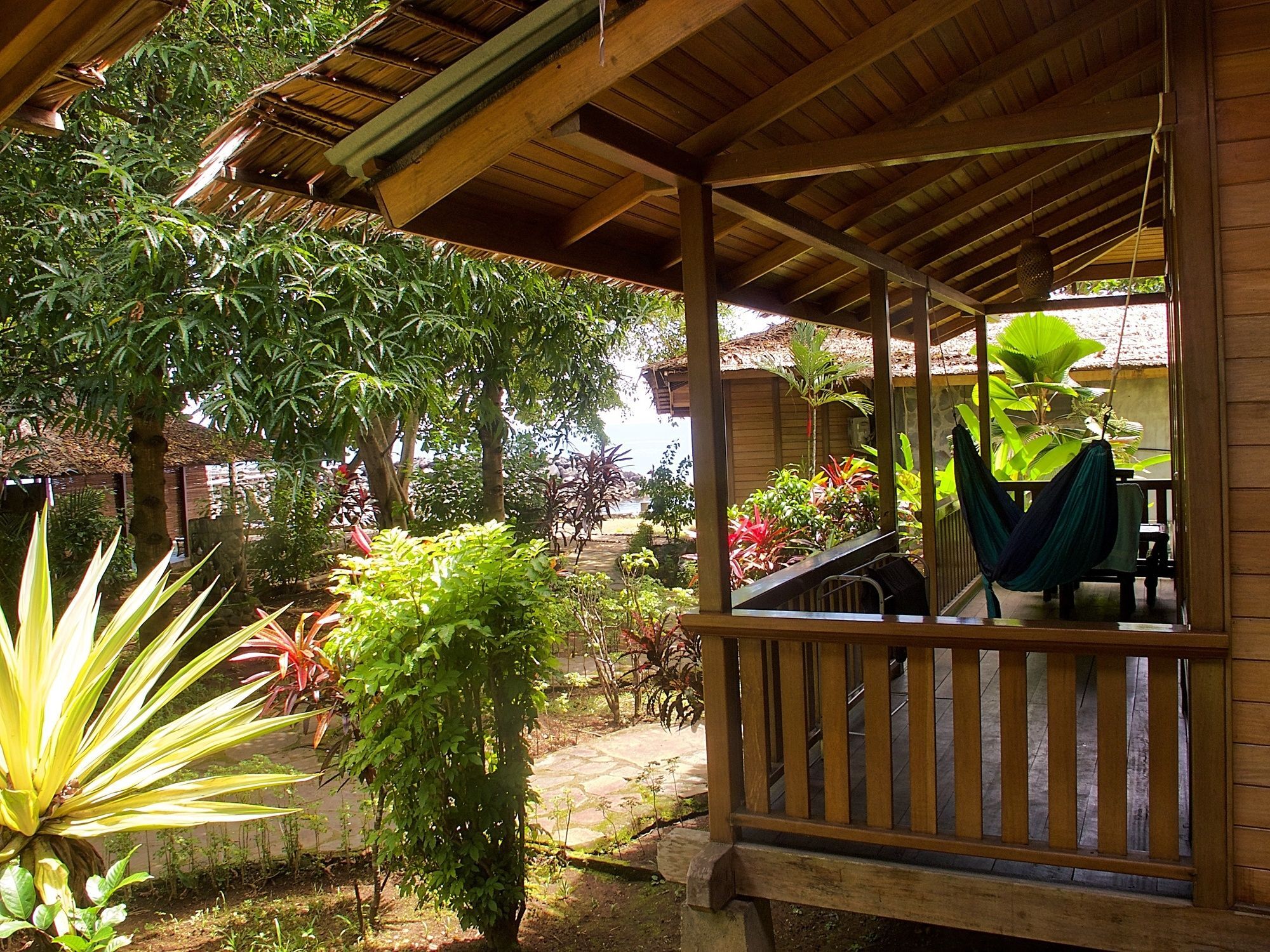 Mapia Resort Manado Exterior photo